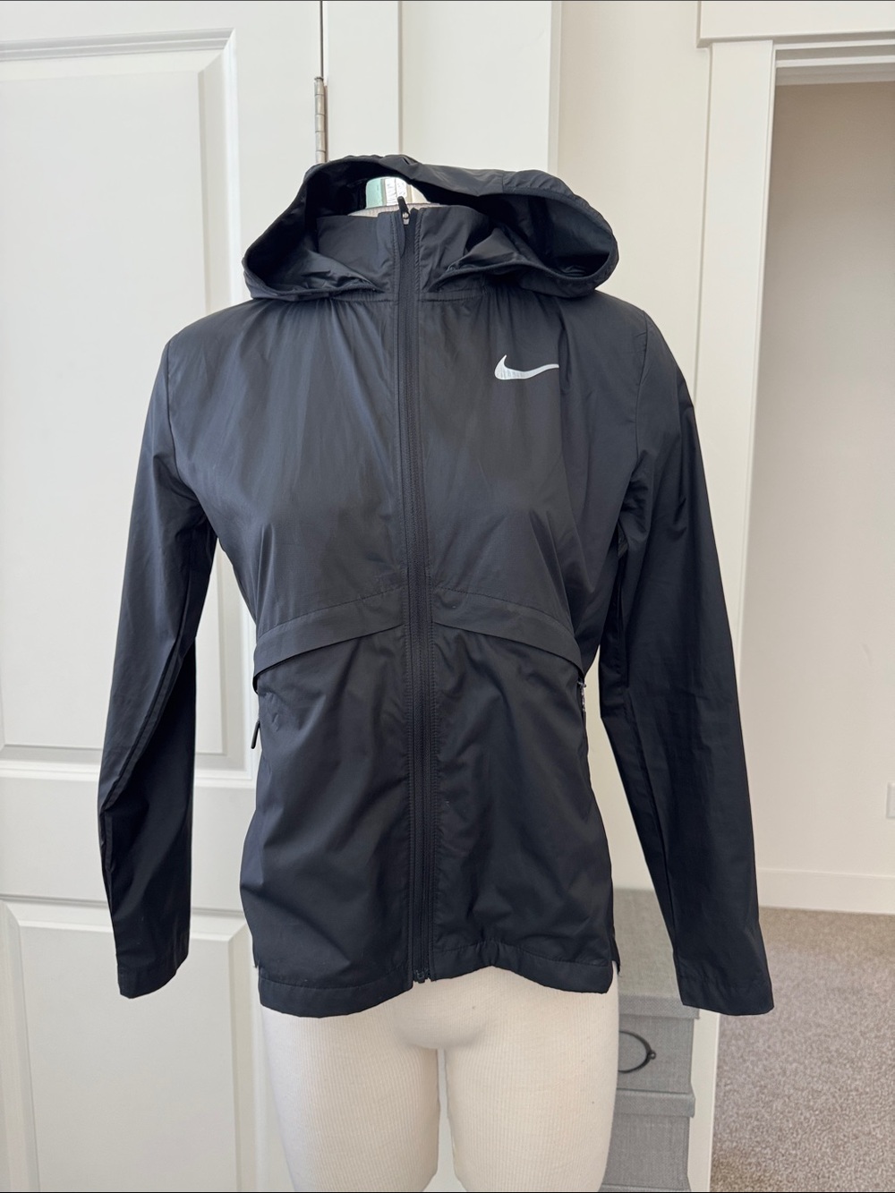 Nike Black Hooded Windbreaker Jacket with Swoosh